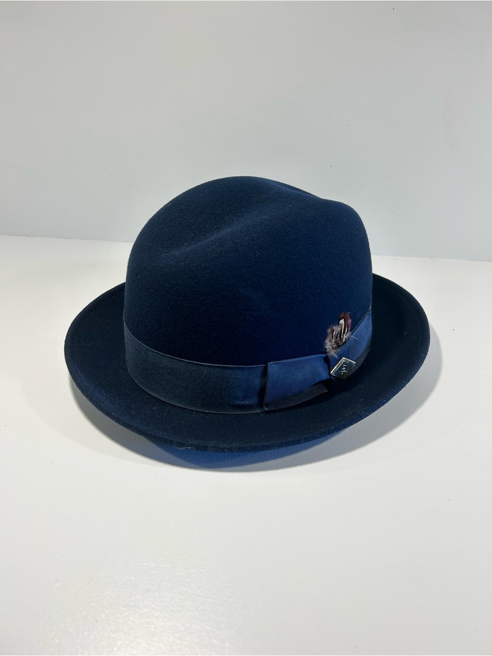 Stacy Adams Navy Blue Wool Felt Fedora Hat Size Small Feather Accent Made USA